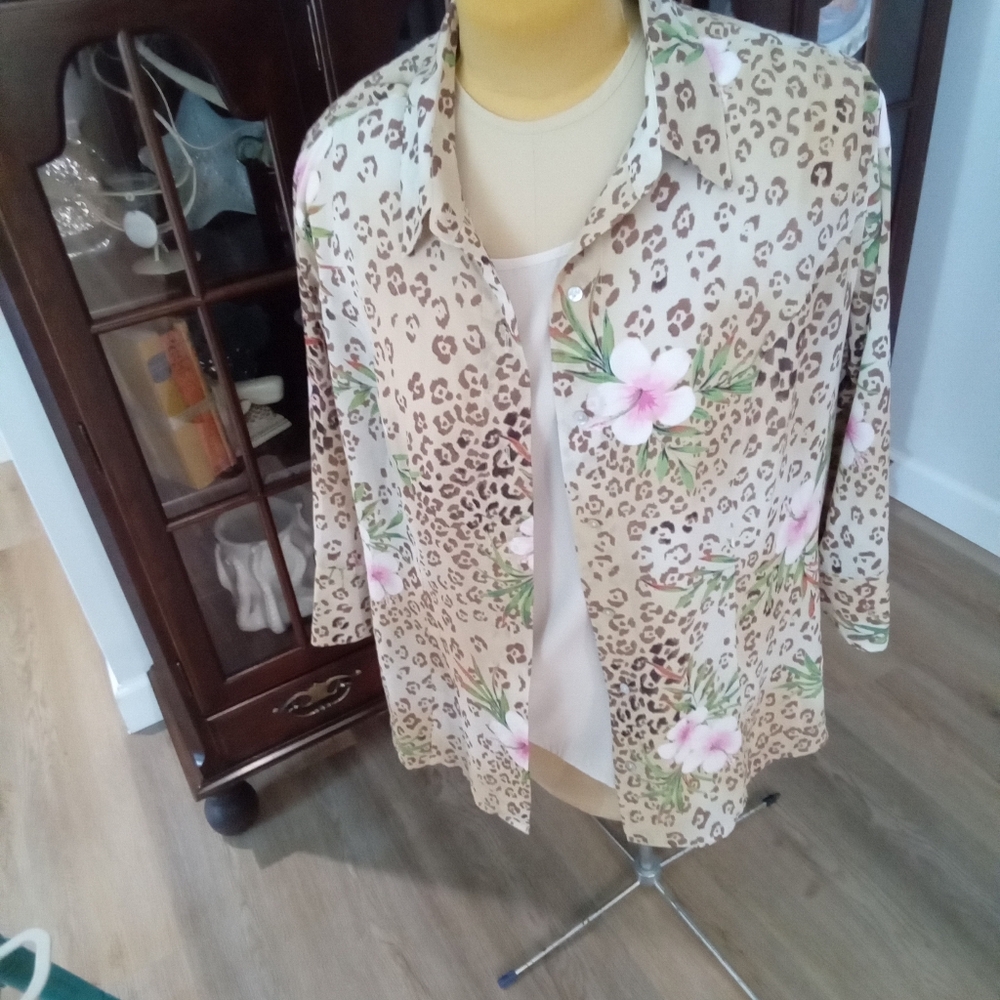 Laura Scott Plus Size 20W. Floral Leopard Print Women's Blouse With Camisole